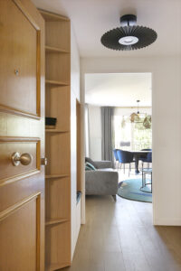 projet, rénovation, décoration, architecture, architecture d'intérieur, entrée, rangement sur mesure, suspension, harto, banc, claustra, mon oeil dans la déco, val de marne, vincennes