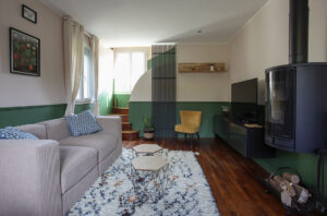 projet, rénovation, décoration, architecture, architecture d'intérieur, rangement sur mesure, meuble télé, tapis, mon oeil dans la déco, val de marne, champigny sur marne, tapis, la redoute interieurs, velours cotelé, sous-bassement, beige, noir, vert