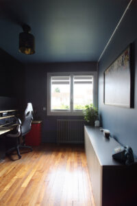 projet, rénovation, décoration, architecture, architecture d'intérieur, mon oeil dans la déco, val de marne, champigny sur marne, bureau, full color, bleu, noir, plafond peint